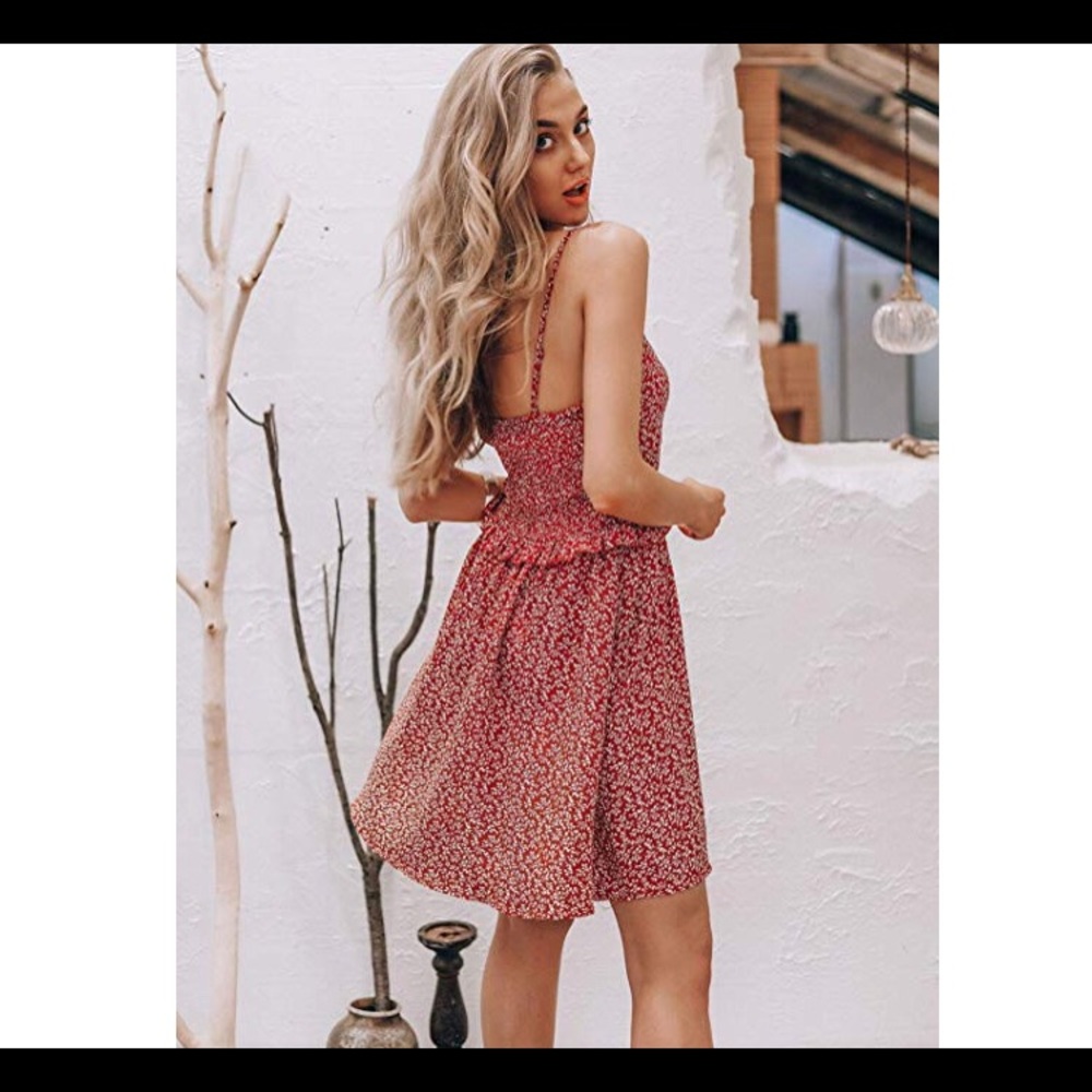 Spaghetti strap ruffle dress - Picture 2 of 3